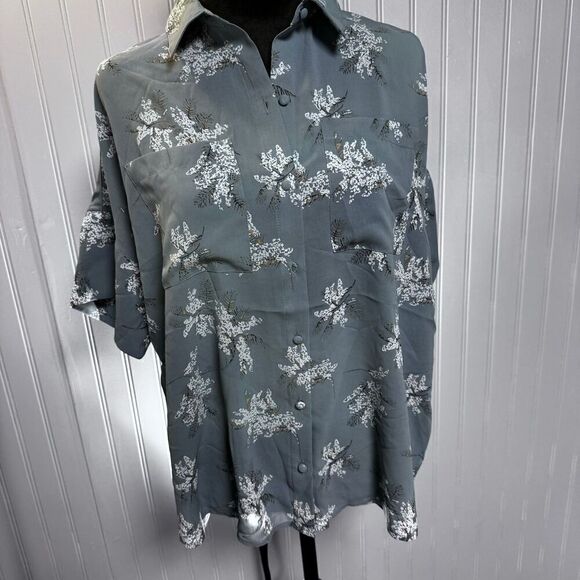 NWT OAT New York Women's Floral Button-Up‎ Shirt Blue Size S Casual - Picture 3 of 6